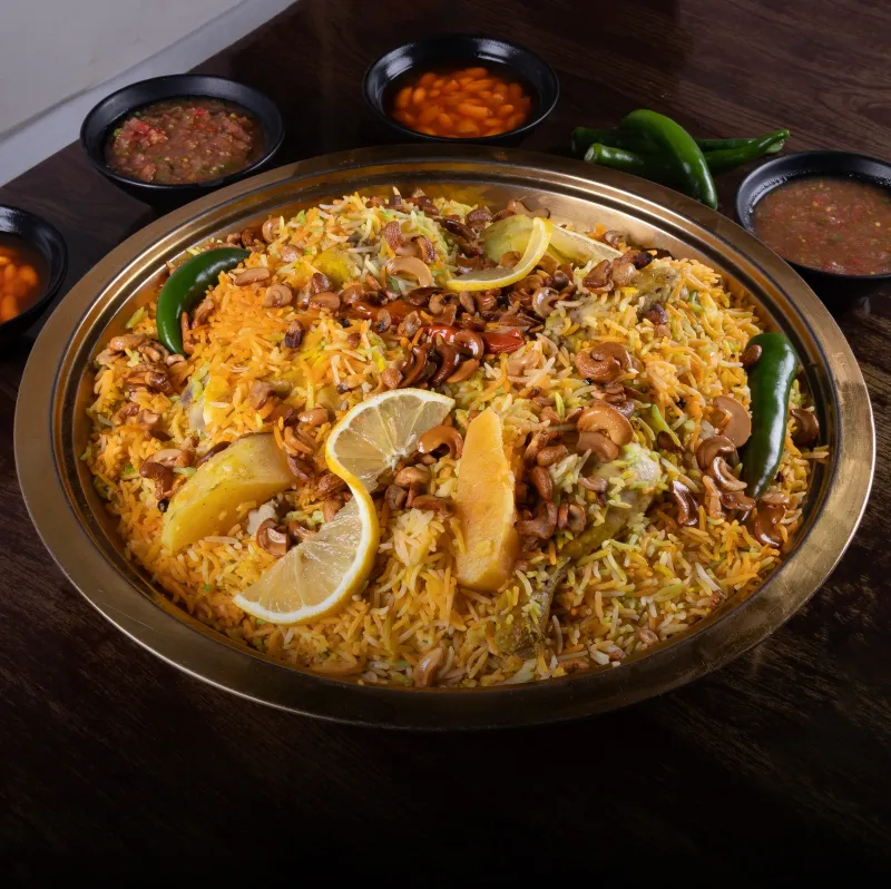 نص دجاجة