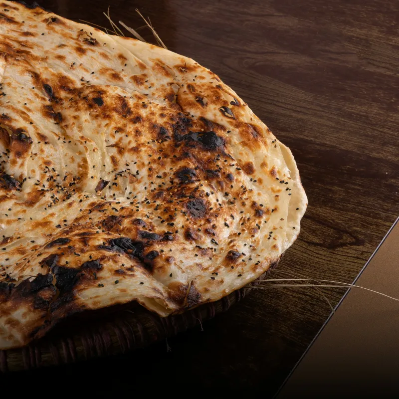 خبز ملوح بالتنور اليمني